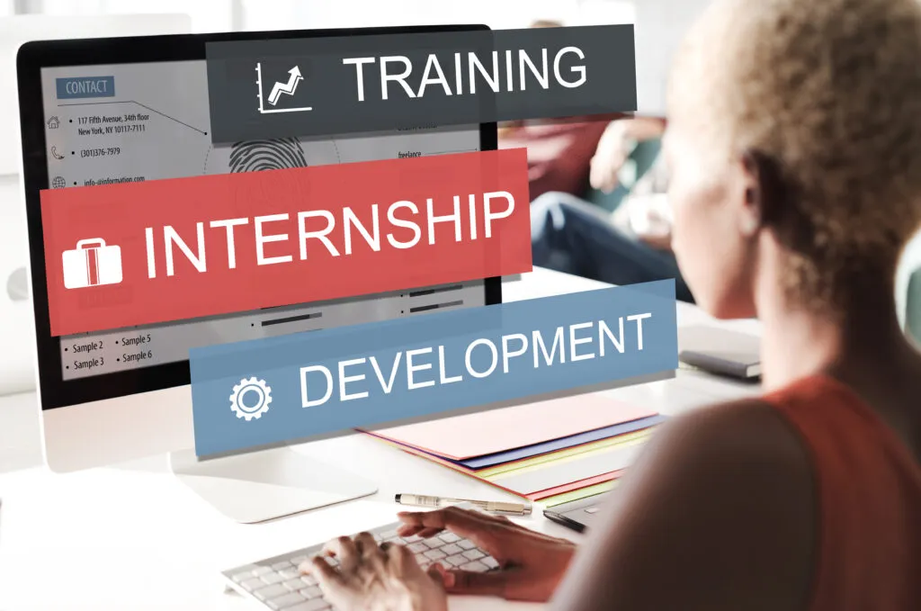 Kickstart Your Career with the DHET Internship Programme (2025-2027)!